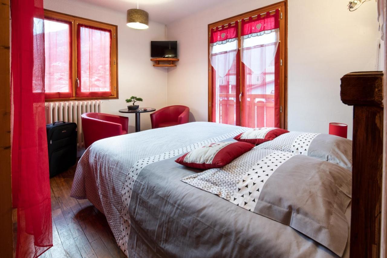 L Auberge Du Basilico Aime Luaran gambar